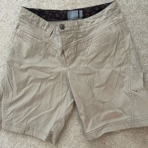 Athleta beige shorts. Size 10